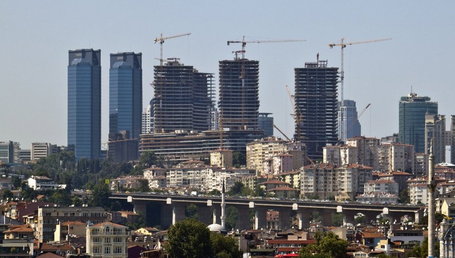 `HER DAİREYE BİR OTOPARK` YÖNETMELİĞİ 2019`A ERTELENDİ