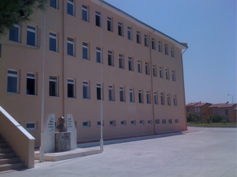 KUŞADASI JANDARMA KOMUTANLIĞI BİNASI