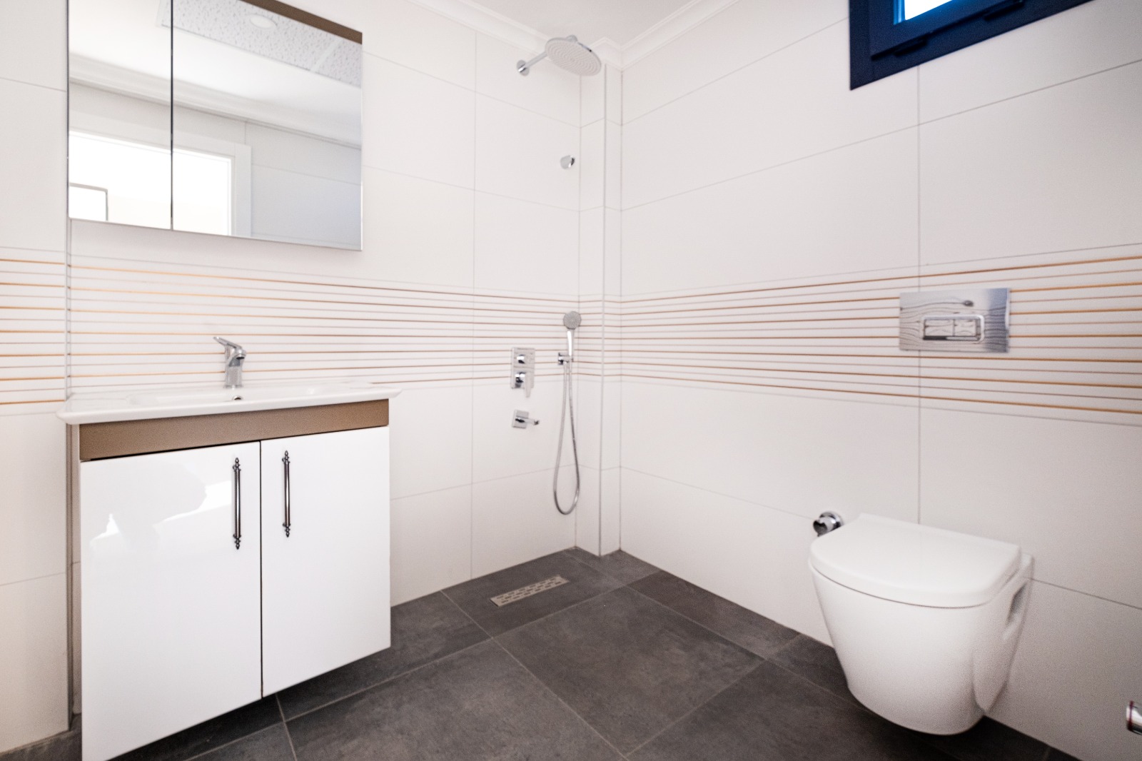 WhatsApp Image 2026-02-05 at 18.52.12 (1)